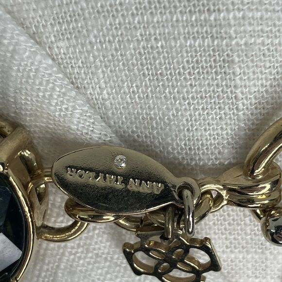 Ann Taylor Dark Green Chunky Gold Tone Rhinestone Statement Necklace Old Money - Picture 5 of 14